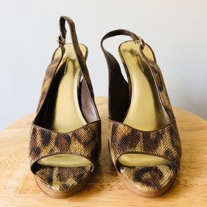 Faux Snakeskin Cheetah Print High Heels.